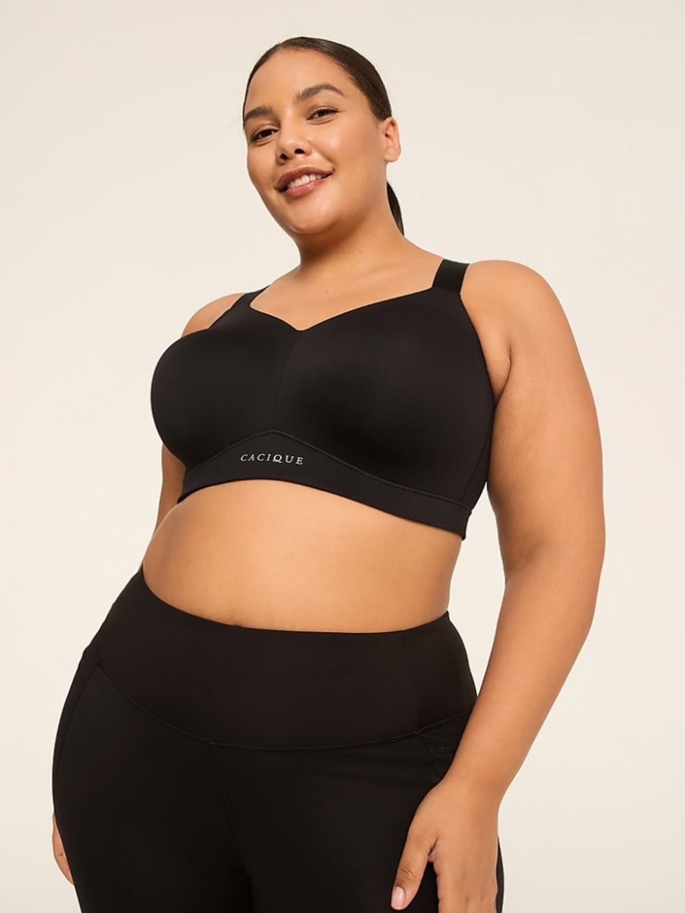 NWT Black 40G Totally Smooth Medium-Impact Wireless sports bra